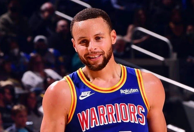 窗口期马卡比特拉维夫调整名单以备NBA季后赛，迎来里程碑环节打磨，态度坚定，轮换策略被讨论的简单介绍